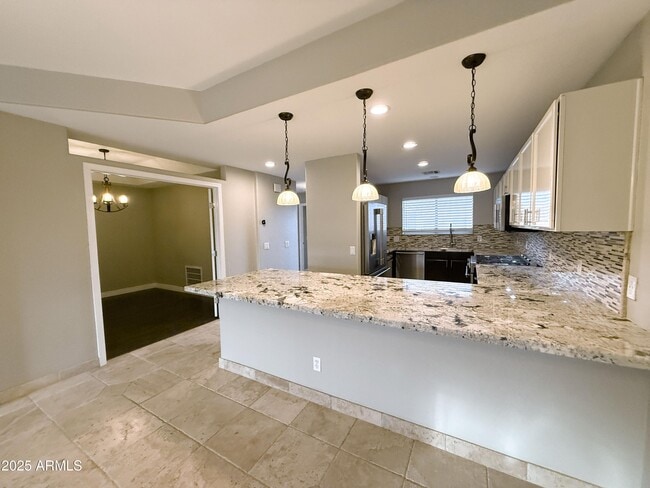 Building Photo - 205 N 74th St