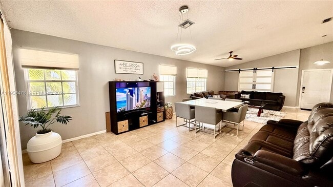 Building Photo - 5470 Pine Cir