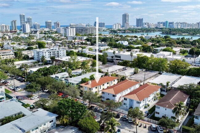 Building Photo - 1220 Marseille Dr