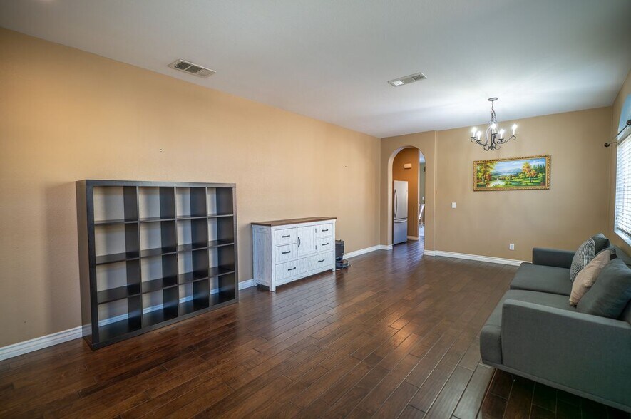 Building Photo - 13208 Firestone Dr