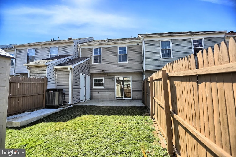 Building Photo - 5737 Sunset View Ln