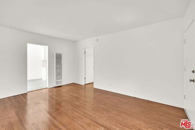 Building Photo - 950 Euclid St