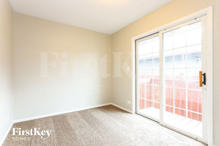 Building Photo - 1504 Walnut Dr