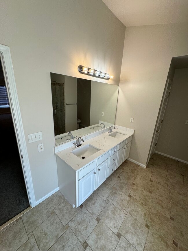 Building Photo - 77 Stallion Way