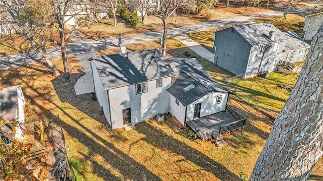 Building Photo - 3959 Wood Path Dr