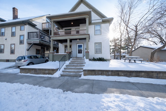 Building Photo - 507 W 33rd St