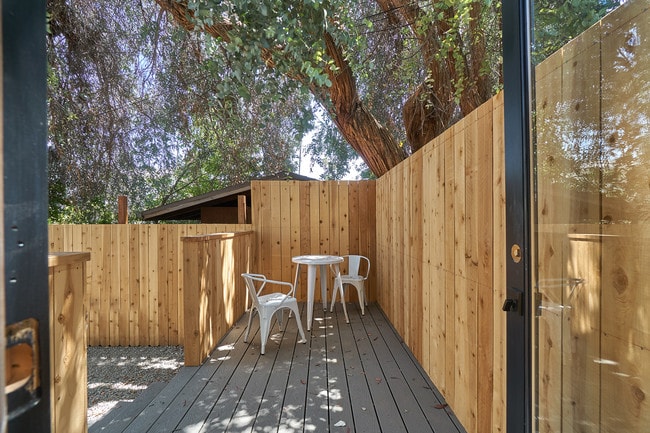 Building Photo - 152 S Serrano-2A