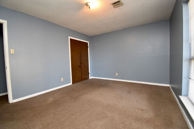 Building Photo - 3 Bed 1.5 Bath in Arcadia