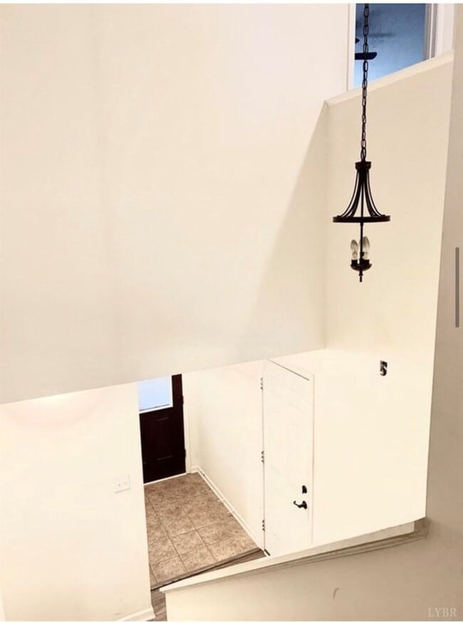 Building Photo - Tavern Grove Townhome in Campbell County