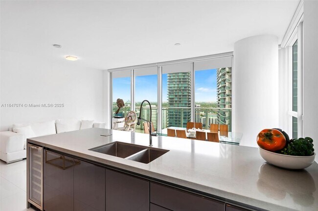 Building Photo - 1080 Brickell Ave