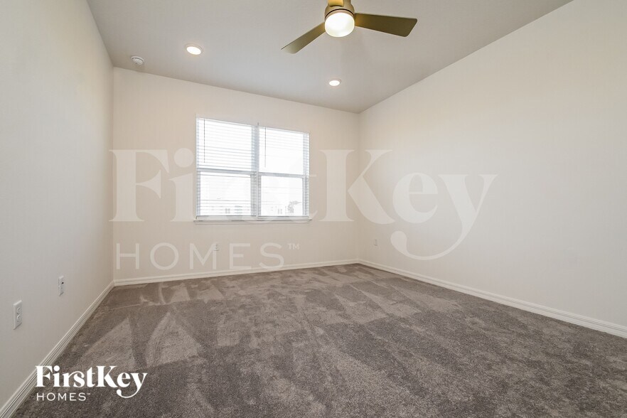 Building Photo - 217 Windsor Reserve Dr