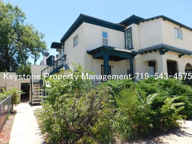 Building Photo - 1st MONTH FREE!!!  Downtown Studio Unit with Dedicated Entrance! $700/$700