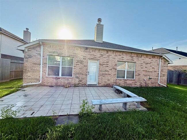 Building Photo - 2114 Indianapolis Dr