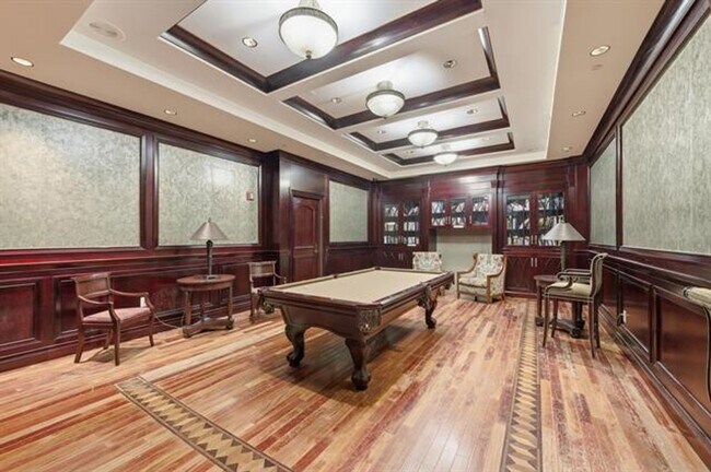 Building Photo - 9595 Collins Ave