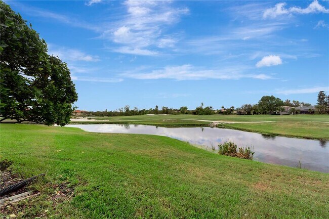 Building Photo - 8436 Miramar Way