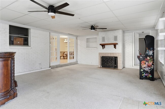 Building Photo - 803 Hibiscus Ln