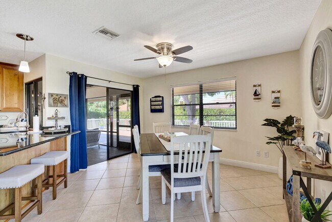 Building Photo - 10420 SE Jupiter Narrows Dr