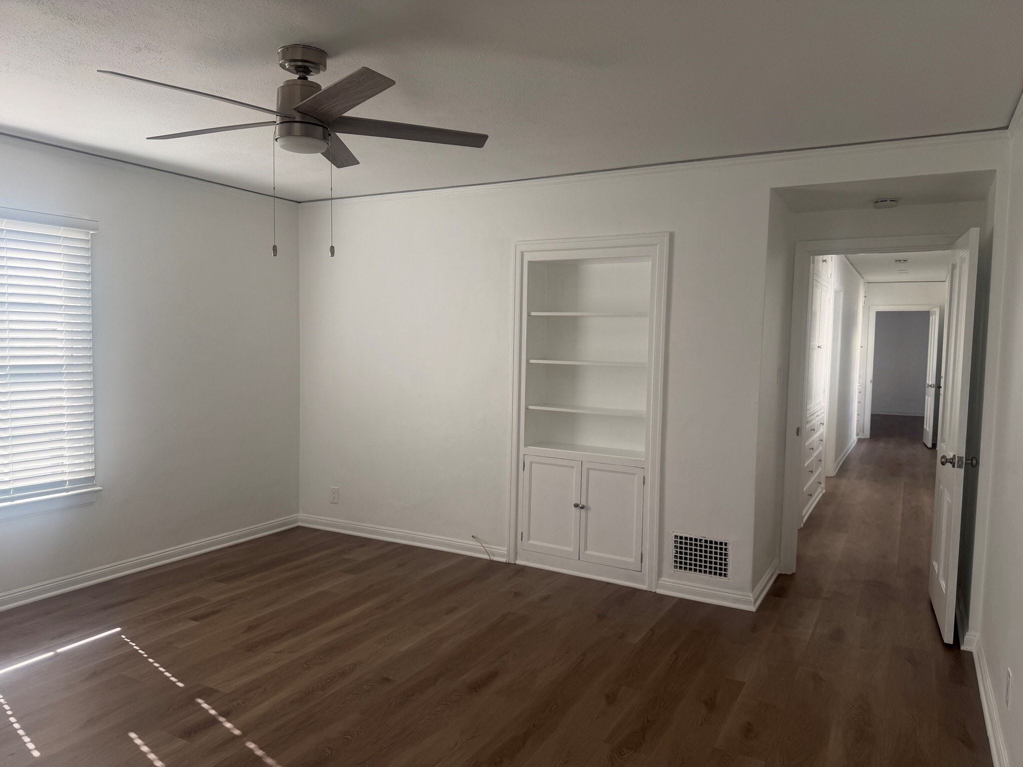 Master Bedroom - 3645 Monon St