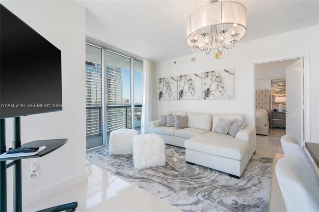 Building Photo - 475 Brickell Ave