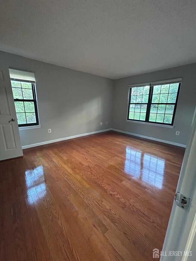 Building Photo - 40 Crabapple Ln