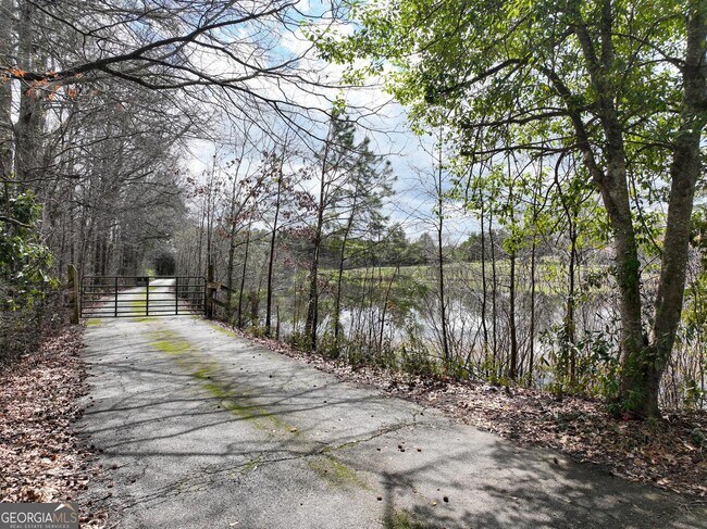 Building Photo - 6780 Johnson Rd