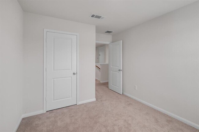 Building Photo - 11722 Braemar Village Dr