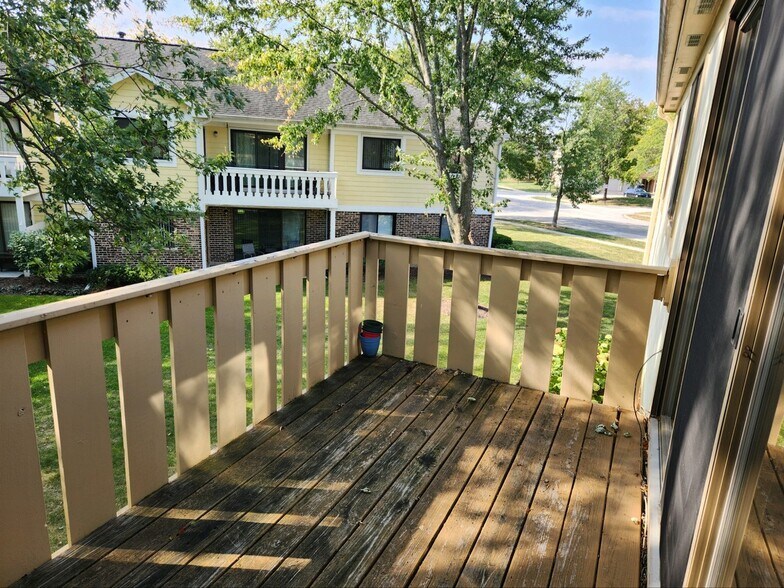 Building Photo - 1021 Boxwood Ct