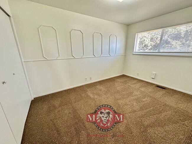 Building Photo - 2332 W 6200 S