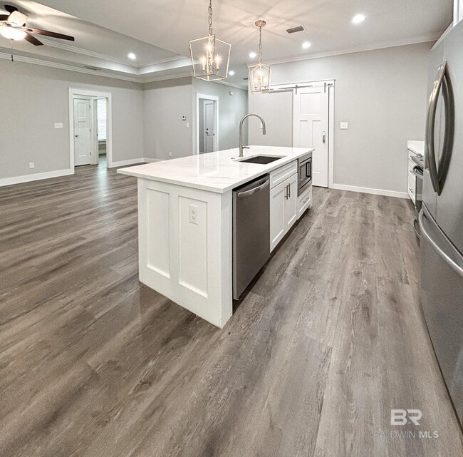 Building Photo - 8101 Carmel Cir