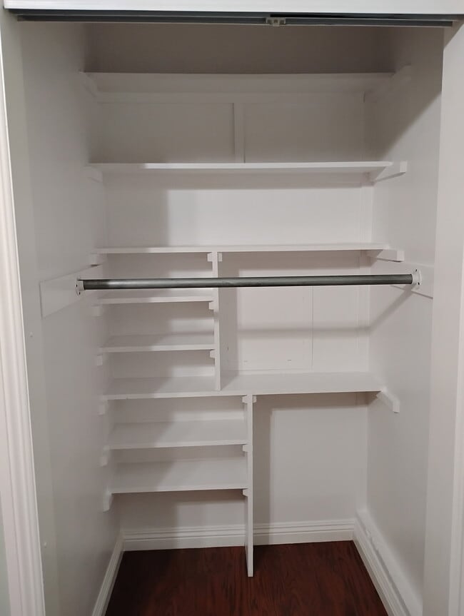 Building Photo - 16315 Rochlen St