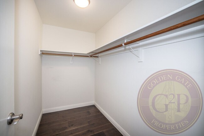 Building Photo - Financial District - 2 BR, 2 BA Condo 1,510 Sq. Ft. - 3D Virtual Tour, Furnished or Unfurnished O...