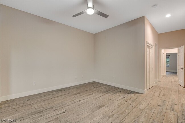 Building Photo - 10820 Dover Creek Ave