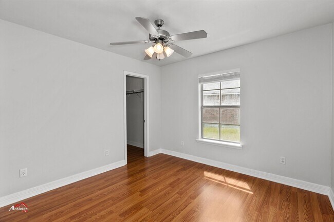 Building Photo - 2309 Tallgrass Cir