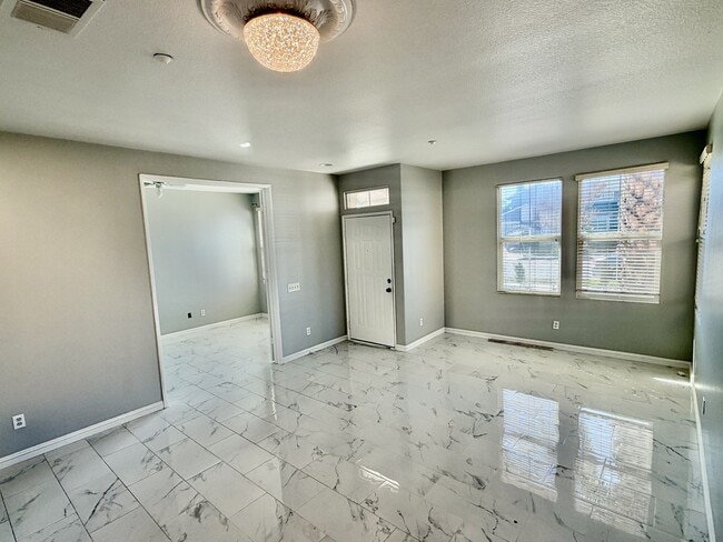 Building Photo - 7575 Lime Ave