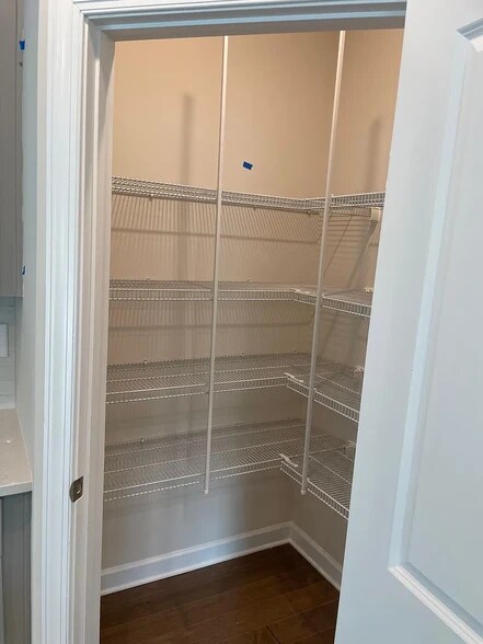 Kitchen Pantry - 2511 Greenmarket Dr