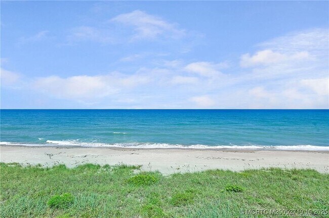 Building Photo - 10200 S Ocean Dr