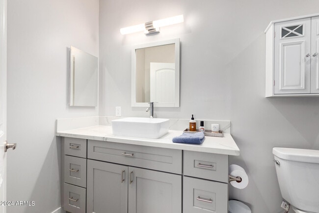 Building Photo - 2647 E Contention Mine Rd