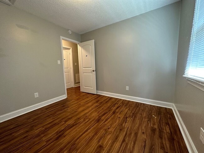 Building Photo - 1788 Solar Ln