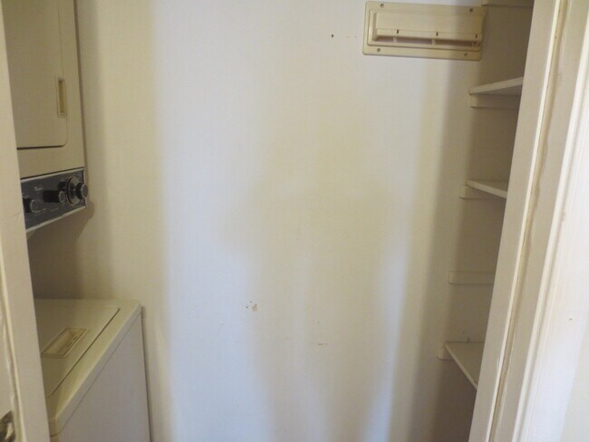 Building Photo - Cute n cozy Condo near Princess Anne & Salem Rd Va Beach