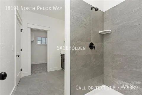 Building Photo - 18191 N Phlox Way