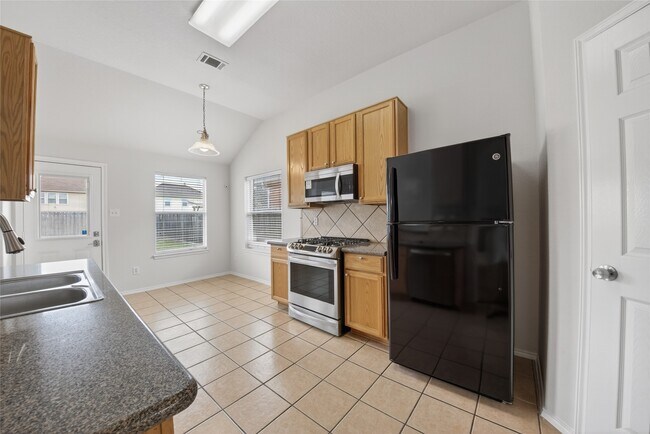 Building Photo - 18810 Appletree Ridge Rd