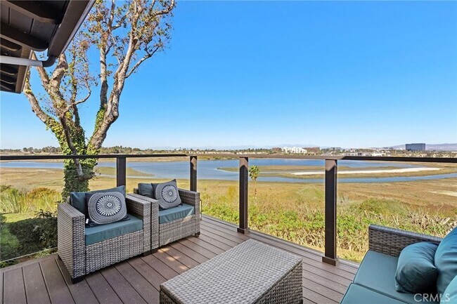 Building Photo - 2981 Quedada