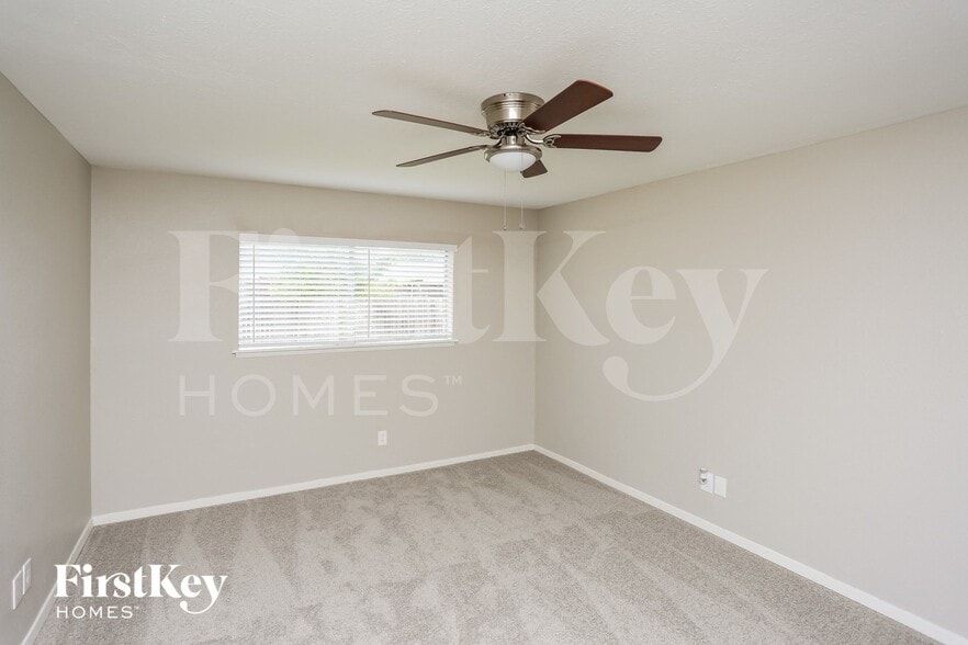 Building Photo - 2105 Highbury Rd