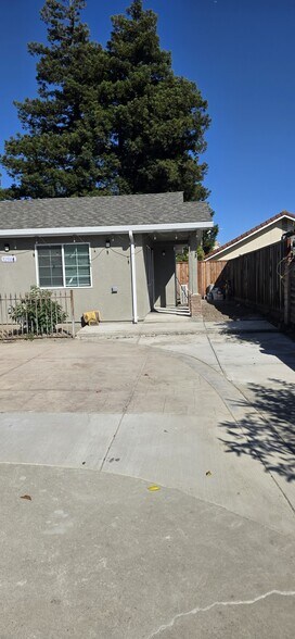 Building Photo - 32944 Bluebird Loop