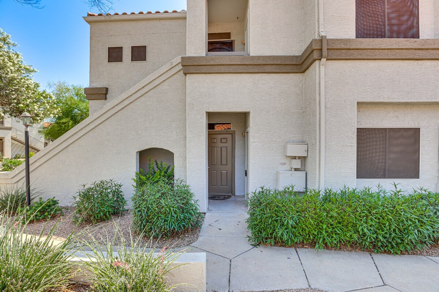 Building Photo - 11375 E Sahuaro Dr