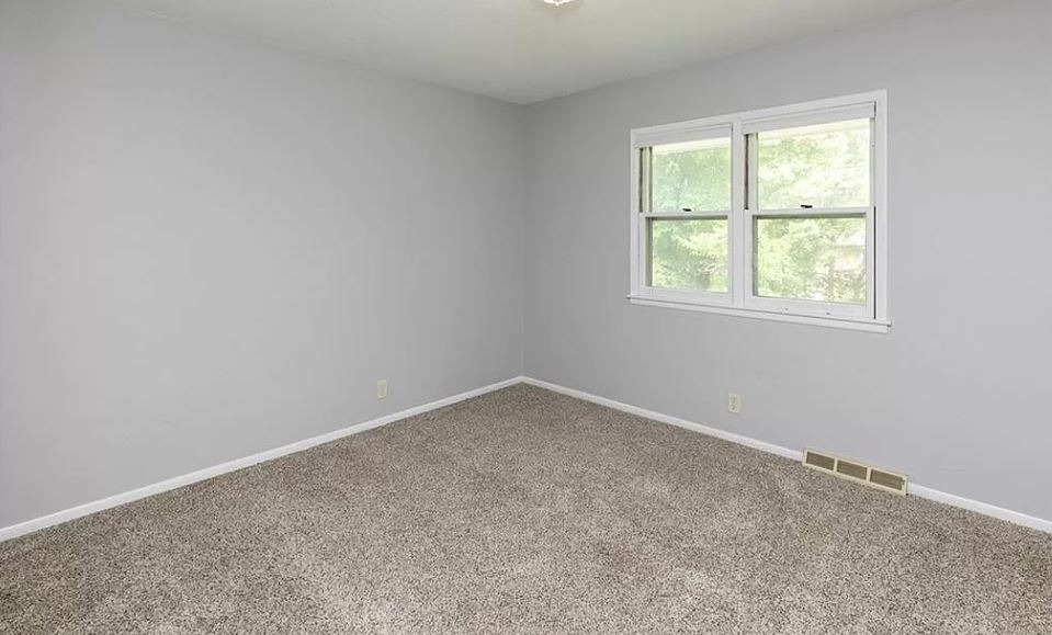 Building Photo - 4633 Euclid Ave