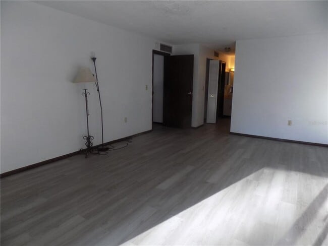 Building Photo - 613 SW 75th St