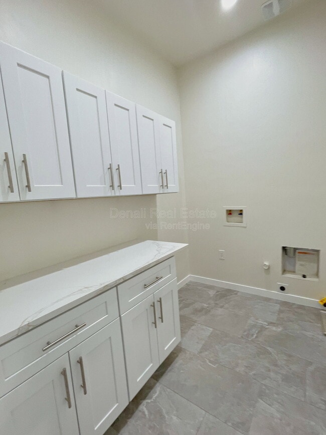 Building Photo - 14431 Wood Canyon Pl