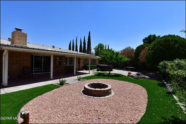 Building Photo - 3606 Colville Dr