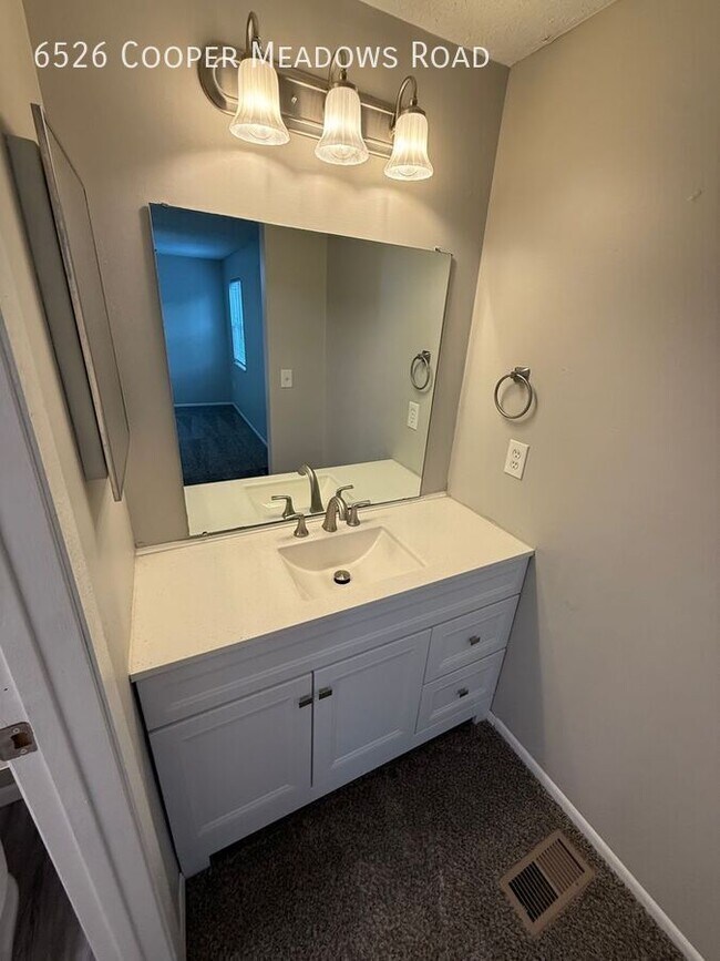 Building Photo - 6526 Cooper Meadows Rd